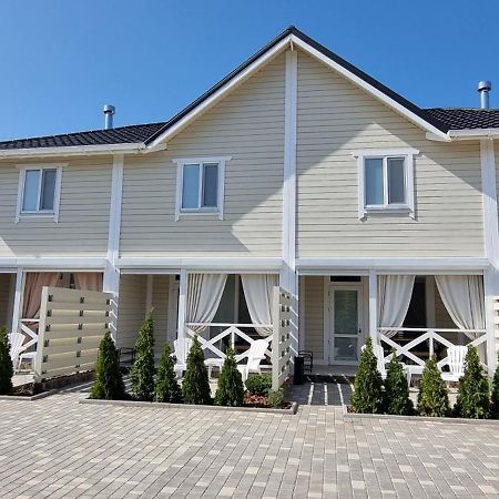 Sunville Chornomorsk Exterior photo